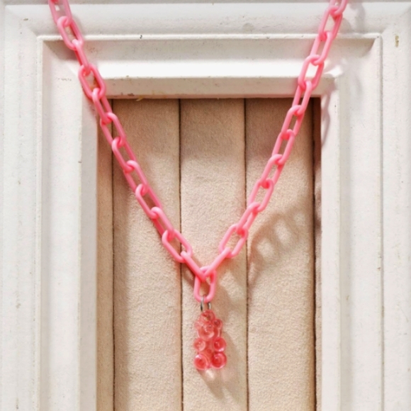 Gummy bear necklace 🐻💓🐻💕 - Picture 5 of 6